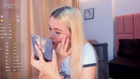 MiaCarper online show from March 30, 2026, 9:27 pm