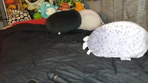 Snapshot of miaelizabethlove chatting on February 24, 2025, 9:10 am Mia Love online show from February 24, 2025, 9:10 am