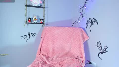 Mia Engels  online show from February 3, 2026, 5:29 pm