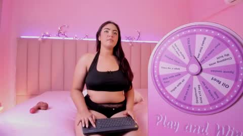miafarrog online show from April 13, 2026, 8:47 pm