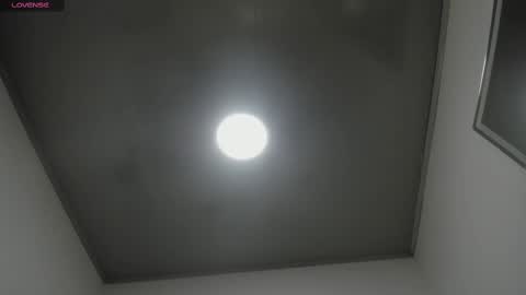 Miah Collins online show from October 1, 2025, 11:16 am