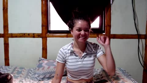 Mia  Sam online show from November 28, 2025, 1:25 pm