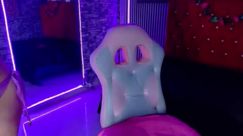 Snapshot of miahernadez303av chatting on March 13, 2026, 7:26 am MIA VELEZ online show from March 13, 2026, 7:26 am