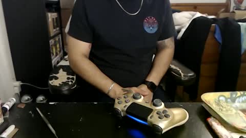 Snapshot of miaking chatting on January 10, 2026, 5:53 am Mark online show from January 10, 2026, 5:53 am