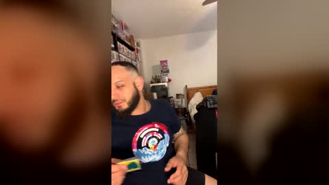 Mark online show from April 12, 2026, 4:06 am