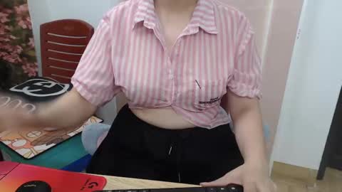 Snapshot of mialala205221 chatting on October 2, 2025, 3:13 am Mia online show from October 2, 2025, 3:13 am