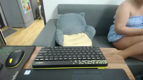 Snapshot of mialala205221 chatting on October 13, 2025, 4:01 am Mia online show from October 13, 2025, 4:01 am