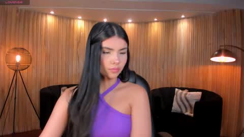 Snapshot of mialaurence_ chatting on May 2, 2026, 7:19 pm Call me Mia online show from May 2, 2026, 7:19 pm