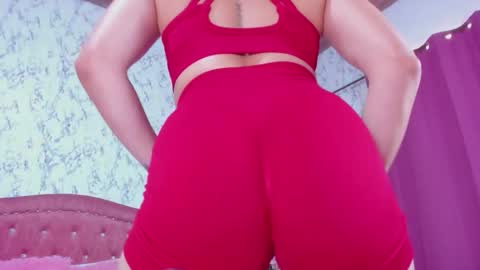 Snapshot of miamalkovaa_ chatting on October 17, 2025, 4:42 pm Mia Malkova online show from October 17, 2025, 4:42 pm