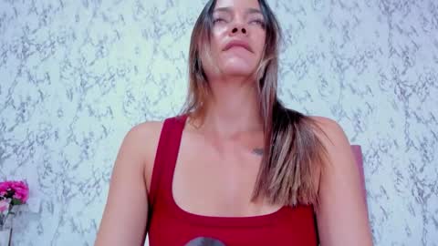 Snapshot of miamalkovaa_ chatting on October 23, 2025, 5:44 pm Mia Malkova online show from October 23, 2025, 5:44 pm