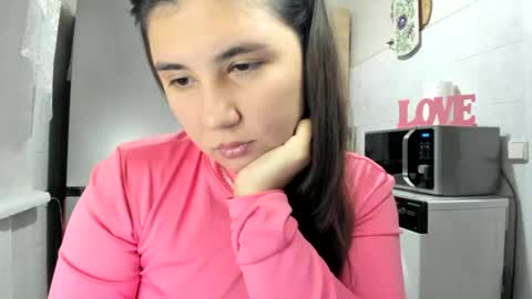 Snapshot of miamarrone chatting on November 25, 2025, 4:07 pm MiaMarrone online show from November 25, 2025, 4:07 pm