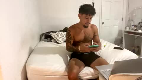 miamiclos1 online show from February 24, 2026, 2:53 am