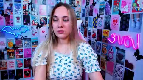 Snapshot of miamilas chatting on September 8, 2025, 5:34 pm miamilas online show from September 8, 2025, 5:34 pm