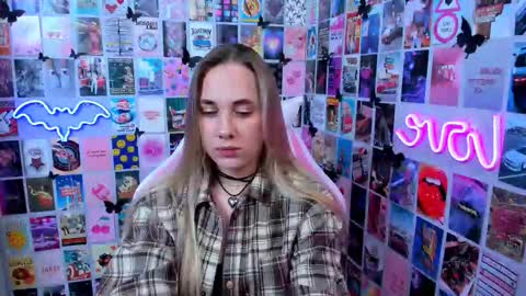 Snapshot of miamilas chatting on October 13, 2025, 4:18 pm miamilas online show from October 13, 2025, 4:18 pm