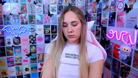 Snapshot of miamilas chatting on October 17, 2025, 5:04 pm miamilas online show from October 17, 2025, 5:04 pm