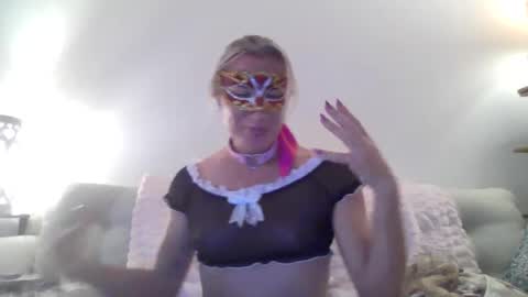 Snapshot of miamitransgirl305 chatting on March 26, 2026, 2:06 am miamitransgirl305 online show from March 26, 2026, 2:06 am