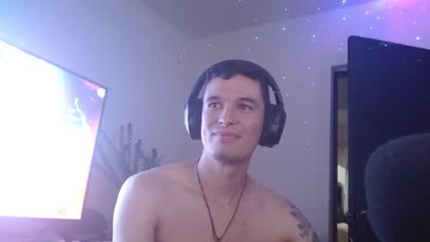 Snapshot of miaou_miaou chatting on January 13, 2025, 4:07 am miaou_miaou online show from January 13, 2025, 4:07 am