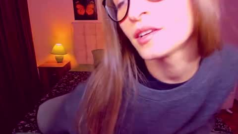 Mia online show from January 26, 2025, 9:40 pm