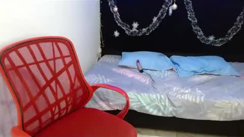 Mia Peyton   online show from December 6, 2024, 7:23 pm