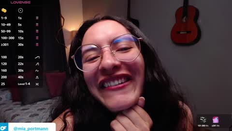 MIAPORTMANN online show from January 18, 2025, 5:59 pm