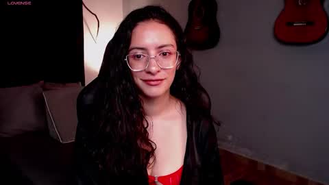 MIAPORTMANN online show from January 19, 2026, 9:24 am