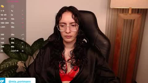 MIAPORTMANN online show from April 13, 2026, 9:31 pm