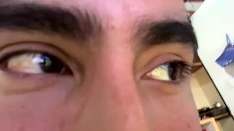 MIA REINA online show from February 21, 2026, 9:27 pm