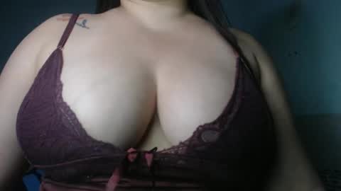 Snapshot of miasp chatting on December 20, 2024, 8:01 pm MiaSP online show from December 20, 2024, 8:01 pm