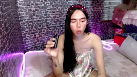 Mia online show from February 3, 2026, 6:22 am