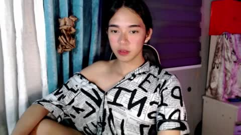 Mia online show from March 29, 2026, 4:29 pm