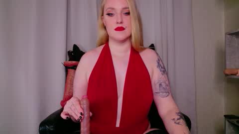 Lana online show from February 23, 2026, 10:07 pm