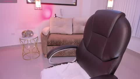 Snapshot of miavegas1 chatting on December 2, 2025, 3:45 am Mia Vegas online show from December 2, 2025, 3:45 am