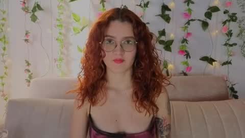 Snapshot of miawinxxx848 chatting on September 13, 2025, 9:25 pm Mia Winx  online show from September 13, 2025, 9:25 pm