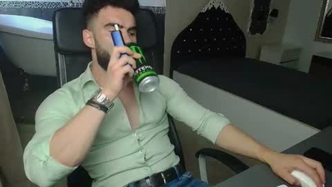 MicahLane online show from June 26, 2026, 4:17 am