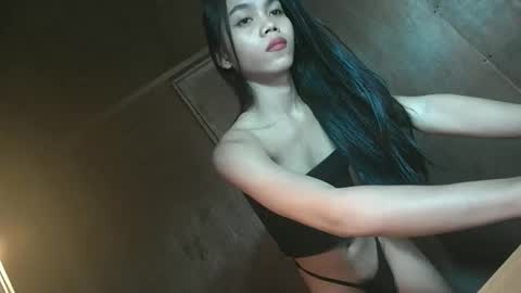 Mica online show from October 7, 2025, 11:24 pm