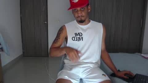 Snapshot of michael_jordanx chatting on December 21, 2024, 8:39 am Angel online show from December 21, 2024, 8:39 am