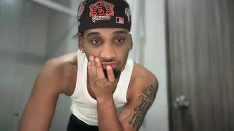 Snapshot of michael_jordanx chatting on March 3, 2025, 2:26 pm Angel online show from March 3, 2025, 2:26 pm