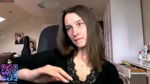 Snapshot of michael_pors chatting on April 19, 2026, 2:27 pm Emily online show from April 19, 2026, 2:27 pm