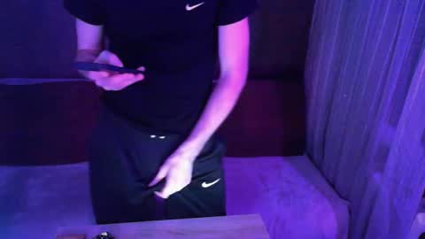 Snapshot of michael_thom2 chatting on February 11, 2026, 4:23 pm Dark side online show from February 11, 2026, 4:23 pm