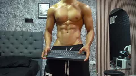 Snapshot of michael_torres15 chatting on September 21, 2025, 10:22 pm michael_torres15 online show from September 21, 2025, 10:22 pm