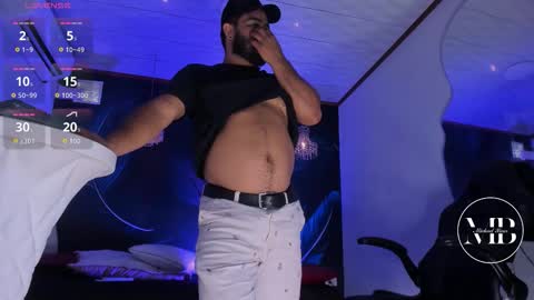 Michael online show from November 5, 2025, 2:06 pm