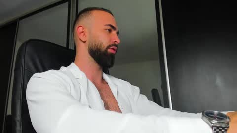 MichaelEvansx online show from March 5, 2025, 9:59 pm