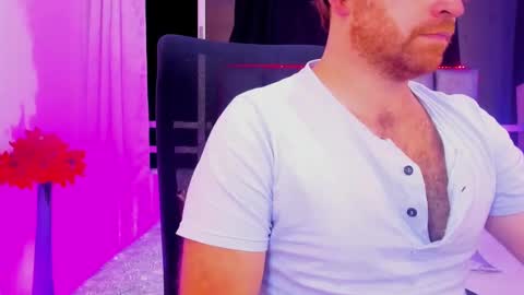 Snapshot of michaelhawtin chatting on February 8, 2025, 3:41 am Michael  Contenido explcito online show from February 8, 2025, 3:41 am