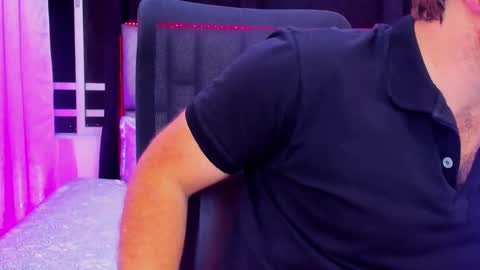 Snapshot of michaelhawtin chatting on February 9, 2025, 4:14 am Michael  Contenido explcito online show from February 9, 2025, 4:14 am