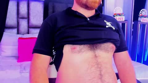 Snapshot of michaelhawtin chatting on March 11, 2025, 2:10 am Michael  Contenido explcito online show from March 11, 2025, 2:10 am