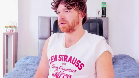 Snapshot of michaelhawtin chatting on October 5, 2025, 6:17 pm Michael  Contenido explcito online show from October 5, 2025, 6:17 pm