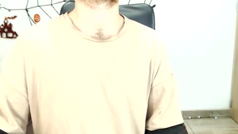 Snapshot of michaelhawtin chatting on October 12, 2025, 1:04 am Michael  Contenido explcito online show from October 12, 2025, 1:04 am