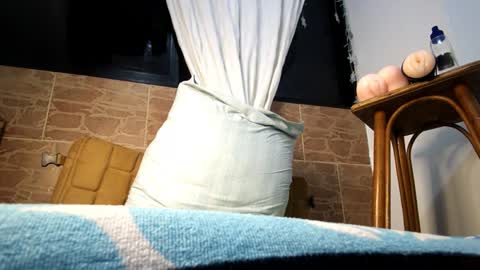 Snapshot of michaelhotbbc chatting on February 12, 2025, 5:47 am Michael online show from February 12, 2025, 5:47 am