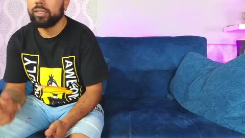 Snapshot of michaell_twink chatting on January 4, 2025, 12:59 am Michaell online show from January 4, 2025, 12:59 am