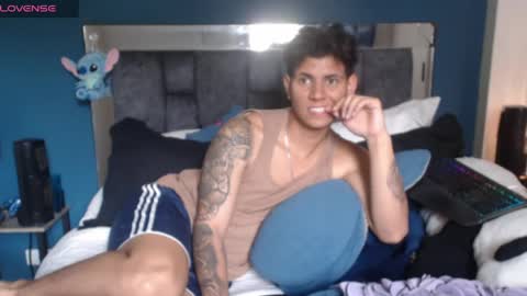 Snapshot of michaellstiffler_1109 chatting on April 26, 2026, 4:48 pm michaell online show from April 26, 2026, 4:48 pm